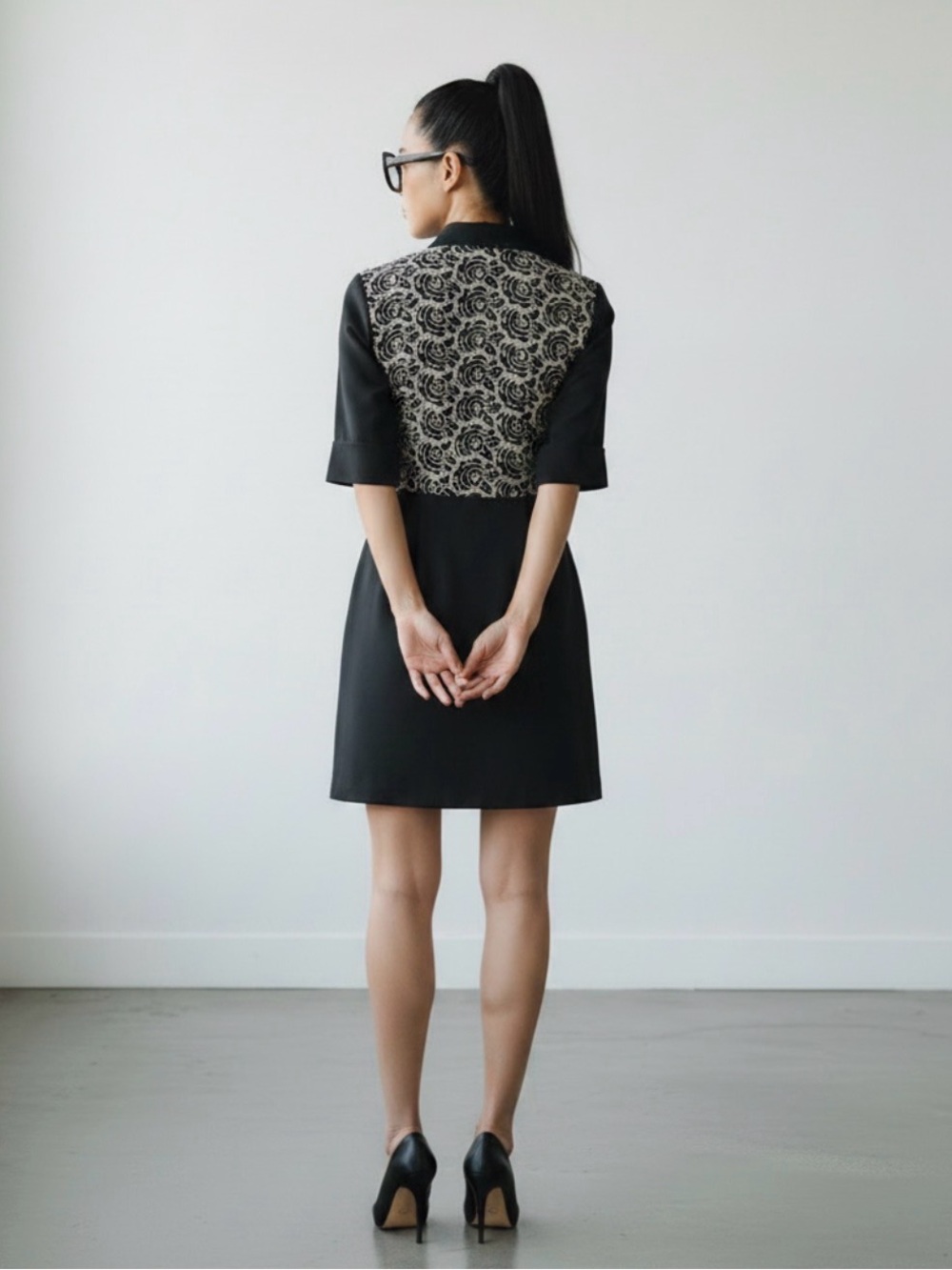 PAMELA BARISH Rare Mini-Dress of Structured Silk&Wool w/White&Black Lace (size4)